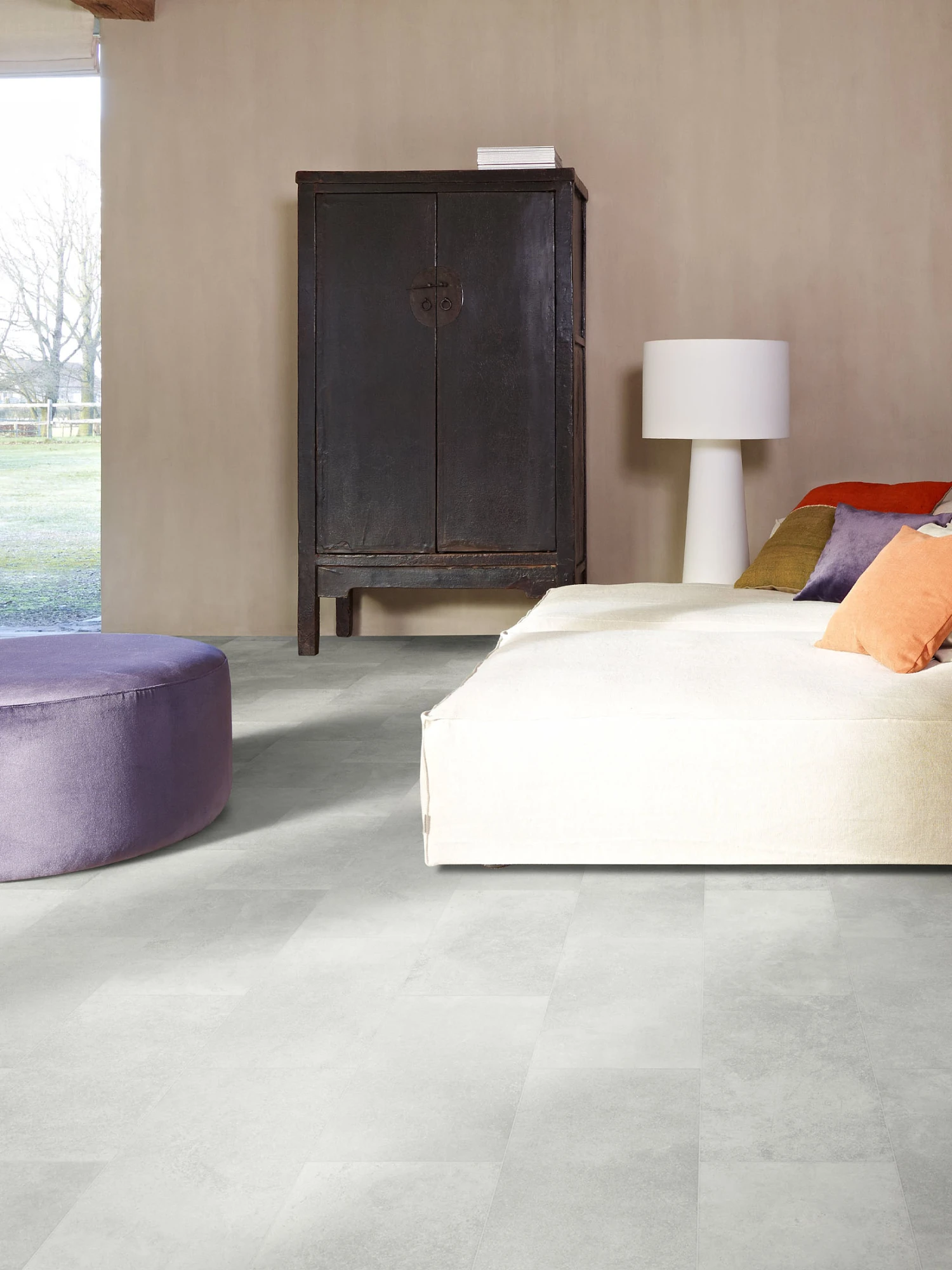 Vinyl-Rollenware, Tile Silver 090L 2 Vinyl-Rollenware, Tile Silver 090L