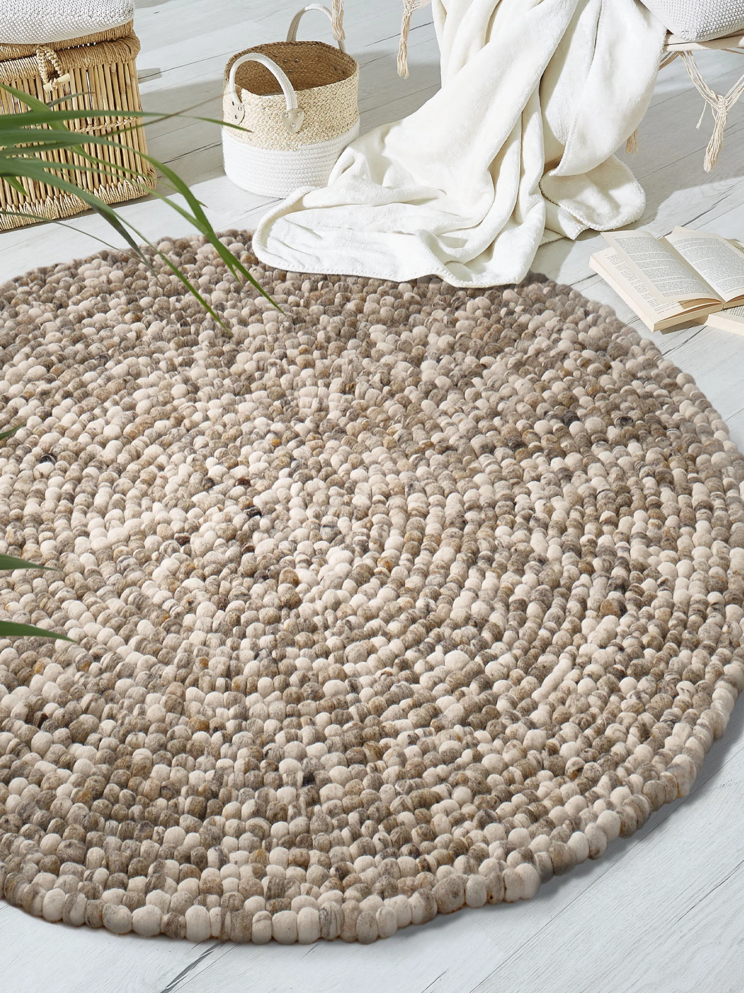 Filzkugel-Teppich, Natur 3 Filzkugel-Teppich, Natur