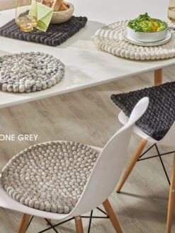 Sitzauflage, Stone Grey -Heimtextildekoration Sannerud Filzkugel Sitzkissen diverse mil 2