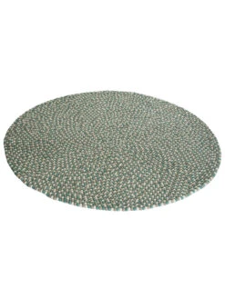Filzkugel-Teppich, Green 8 Filzkugel-Teppich, Green -Heimtextildekoration Smedby FilzkugelTeppich Gruen Green 200rund fper