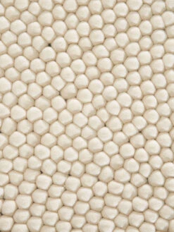 Filzkugel-Teppich, White -Heimtextildekoration Smedby FilzkugelTeppich Weiss White 200rund lup