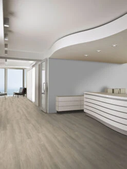 Vinylboden, Mountain Oak Greige 009 8 Vinylboden, Mountain Oak Greige 009 -Heimtextildekoration Strong55DryBack VinylPlanke MountainOakGreige009 mil